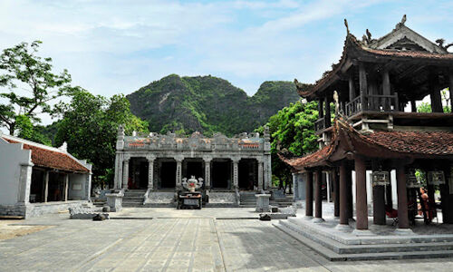 Tam Coc Grottos Ninh Binh Temp